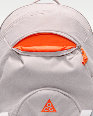 レビュー：ACG DAYMAX バックパック (25L)。Nike.com